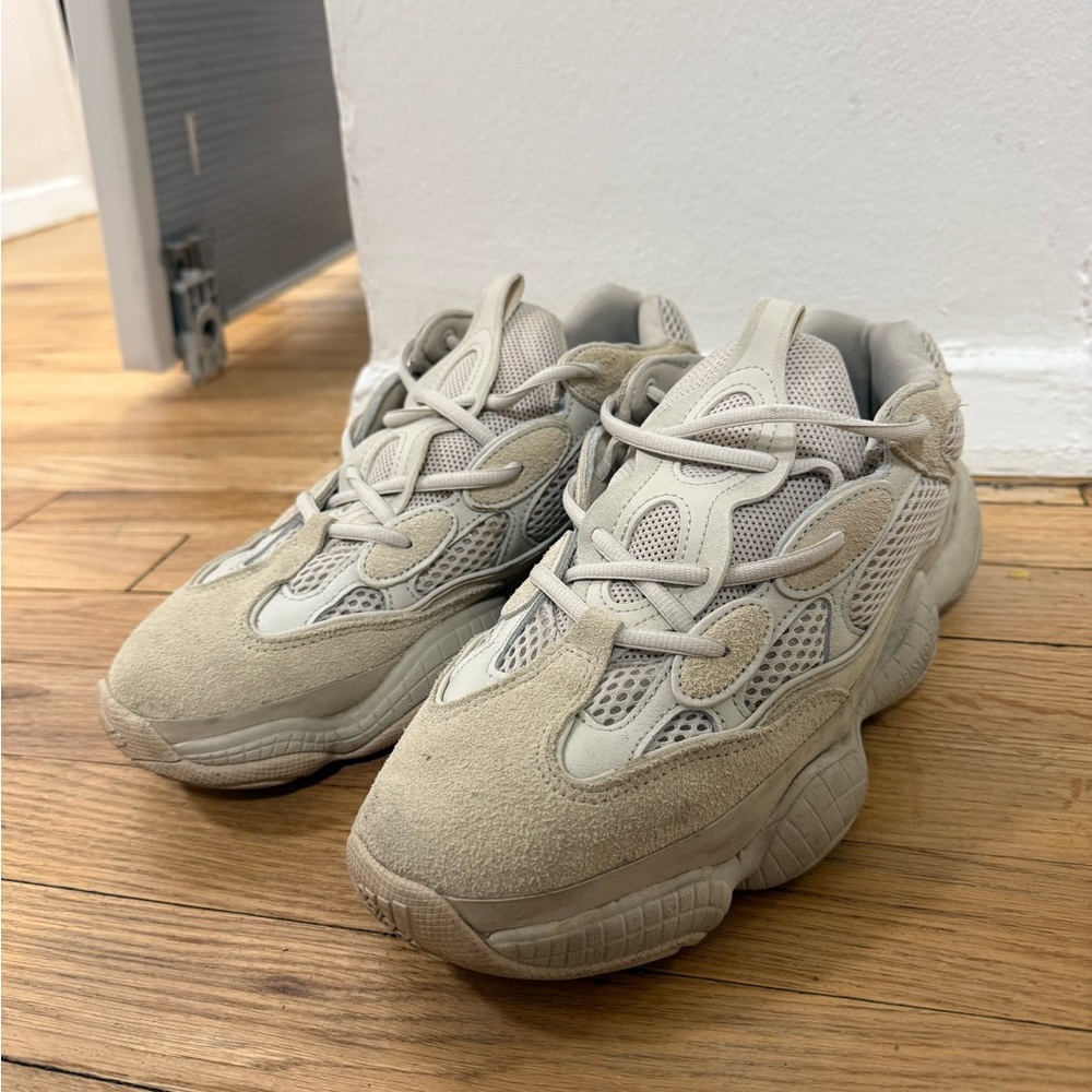 YEEZY 500 Beige Sneakers